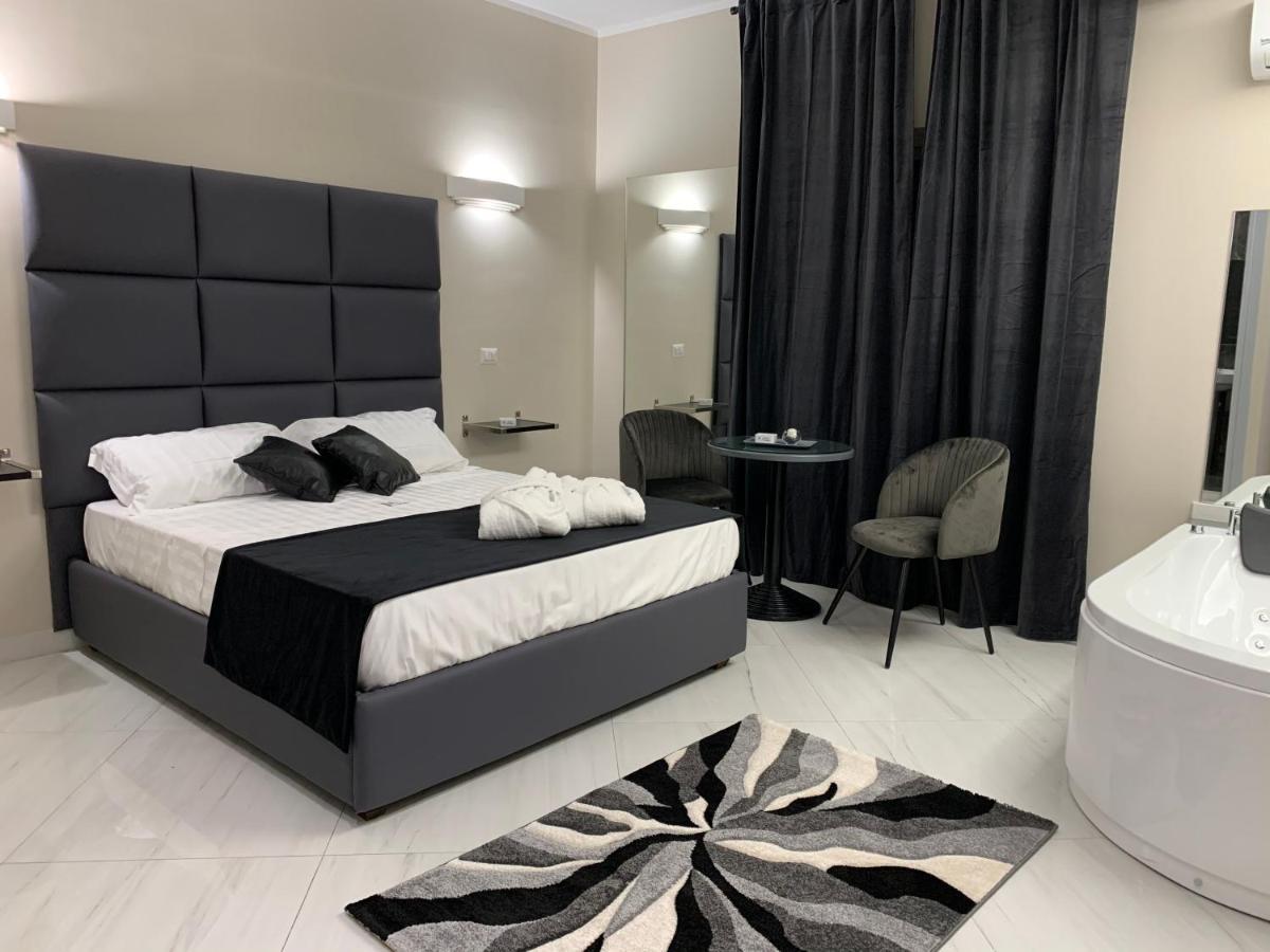 Hotel Trionfal Qualiano Extérieur photo