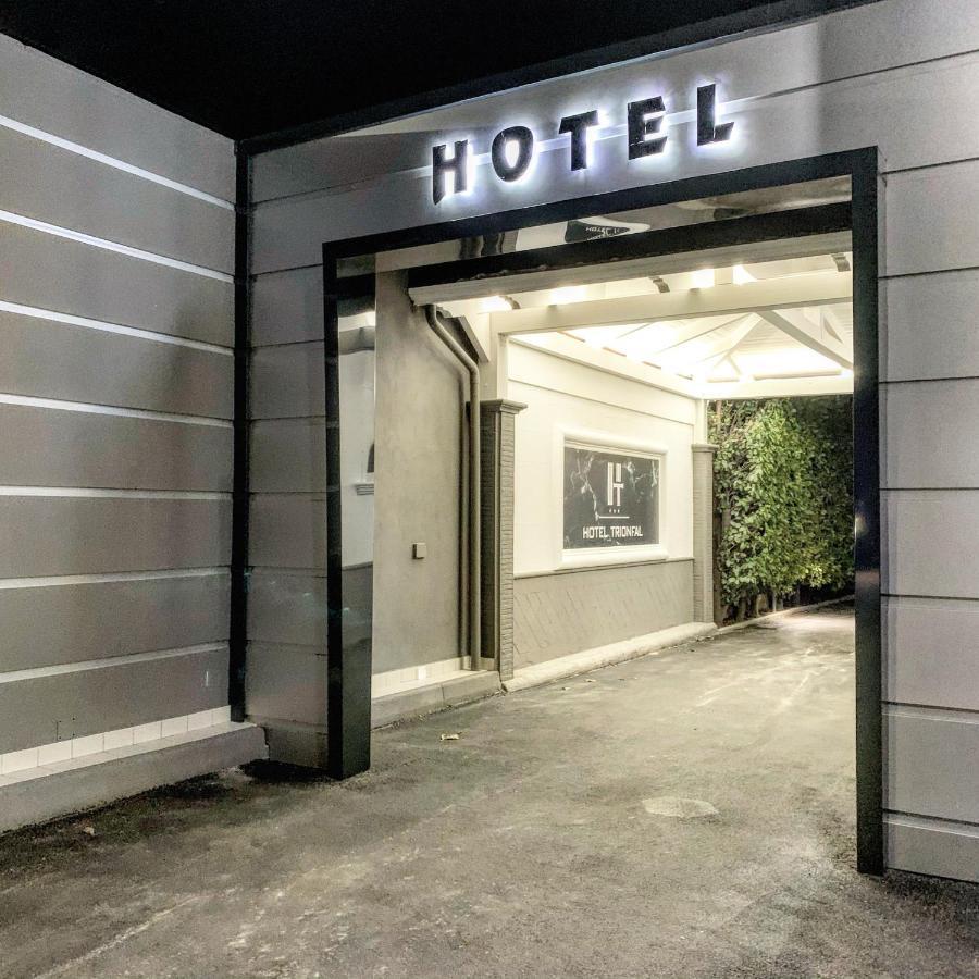 Hotel Trionfal Qualiano Extérieur photo