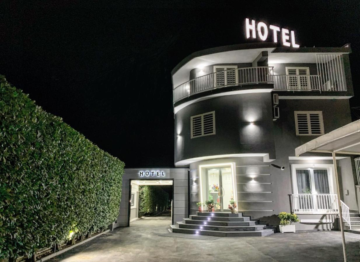 Hotel Trionfal Qualiano Extérieur photo