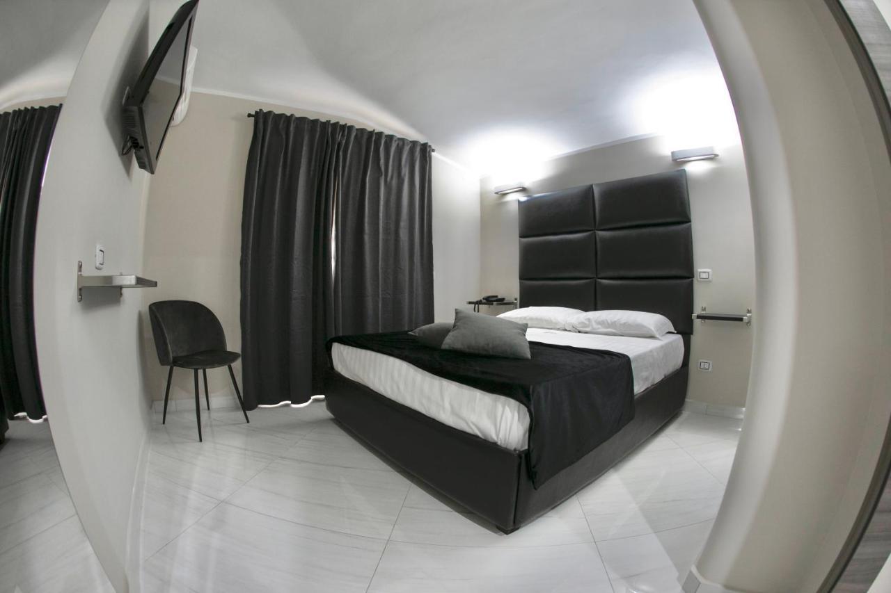 Hotel Trionfal Qualiano Extérieur photo