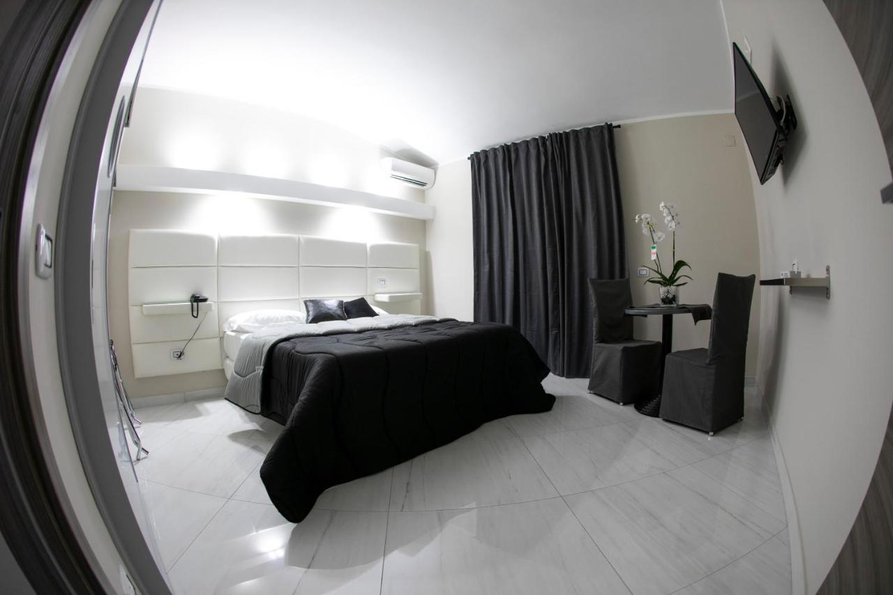 Hotel Trionfal Qualiano Extérieur photo