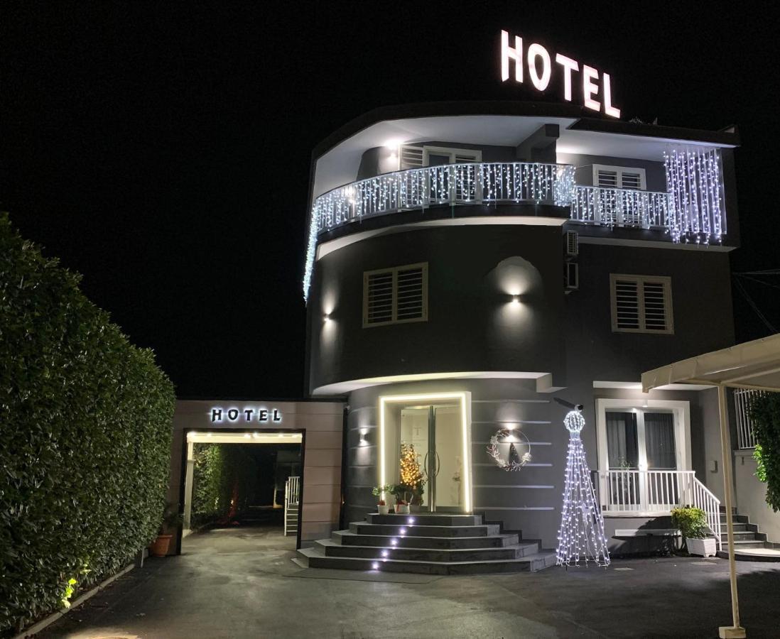 Hotel Trionfal Qualiano Extérieur photo