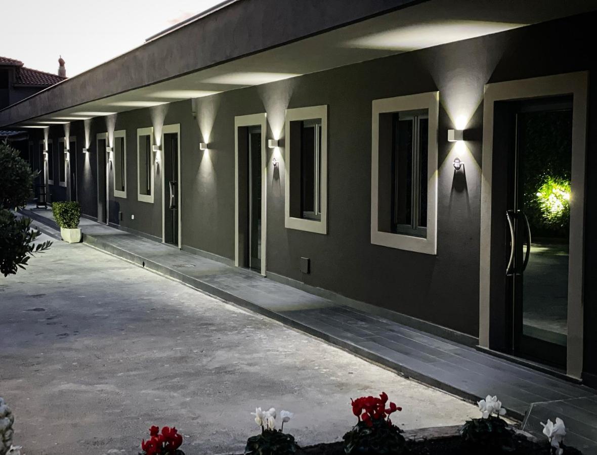 Hotel Trionfal Qualiano Extérieur photo