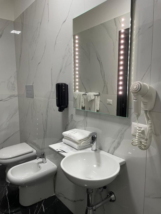 Hotel Trionfal Qualiano Extérieur photo